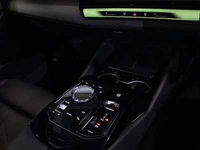 2025 BMW 5 SERIES TOURING — миниатюра 29