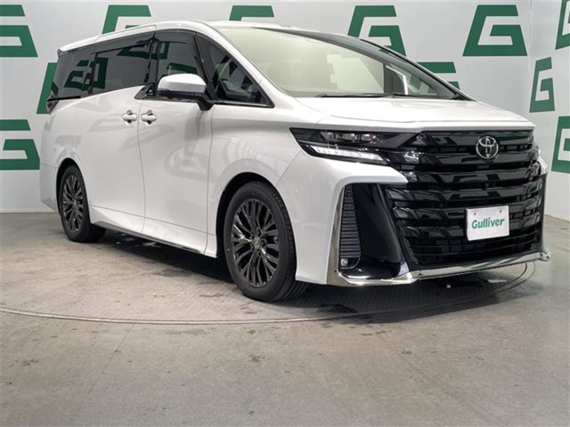 TOYOTA VELLFIRE - View 1
