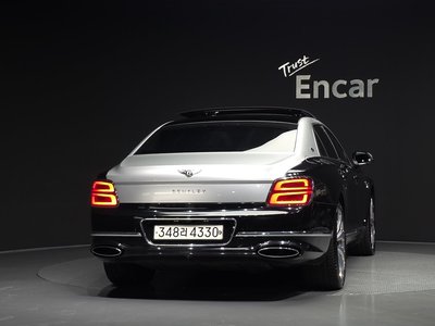 2020 Bentley FLYING SPUR — фото 4