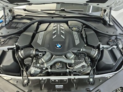 BMW 8 SERIES - 6