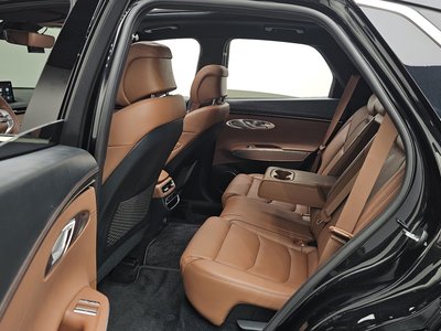 2023 Genesis GV70 thumbnail 12