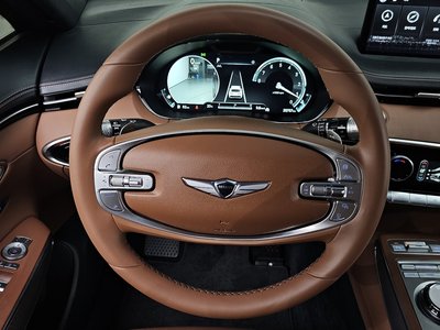 2023 Genesis GV70 thumbnail 13