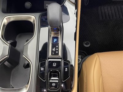 صورة مصغرة 15 لـ 2025 Lexus NX