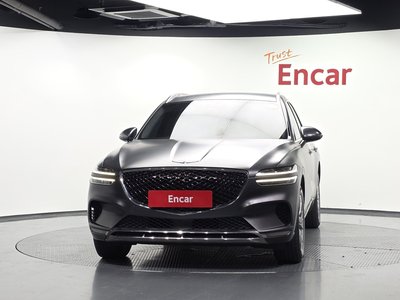 صورة 2 لـ 2021 Genesis GV70