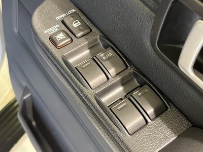 صورة مصغرة 33 لـ 2024 Toyota LAND CRUISER 70