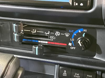 صورة مصغرة 31 لـ 2024 Toyota LAND CRUISER 70