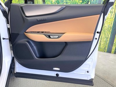 صورة مصغرة 46 لـ 2024 Lexus NX