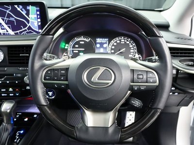 LEXUS RX - 9
