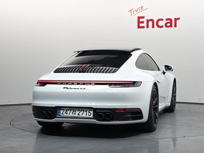 PORSCHE 911 - 4