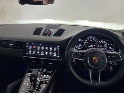 2022 Porsche CAYENNE — миниатюра 17