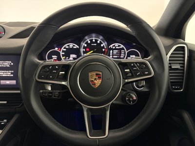 2022 Porsche CAYENNE — миниатюра 24