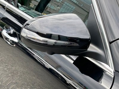 MERCEDES-BENZ GLB - 9