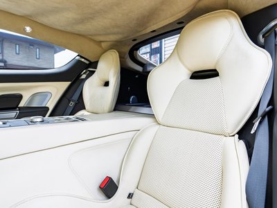 2010 Aston Martin RAPIDE 缩略图 27