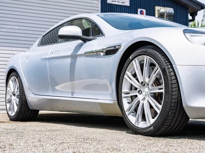 صورة 9 لـ 2010 Aston Martin RAPIDE