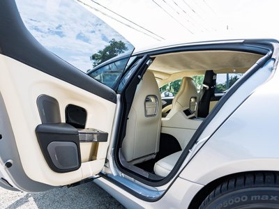 2010 Aston Martin RAPIDE 缩略图 29