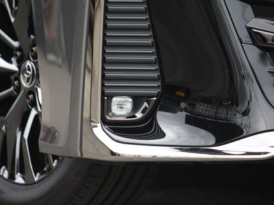 TOYOTA VELLFIRE - 7