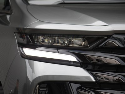 TOYOTA VELLFIRE - 6