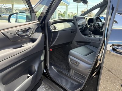 صورة مصغرة 28 لـ 2023 Toyota VELLFIRE