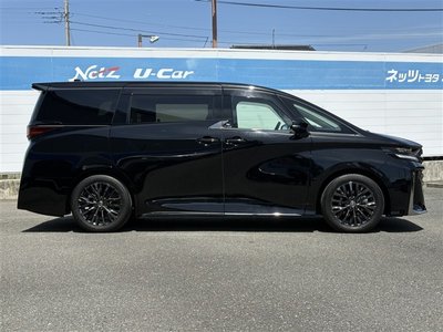 صورة 8 لـ 2023 Toyota VELLFIRE