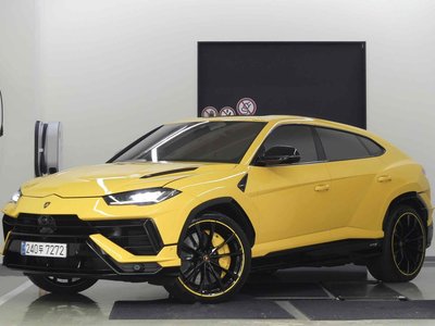 LAMBORGHINI URUS - 1