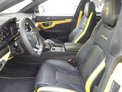 LAMBORGHINI URUS - 8