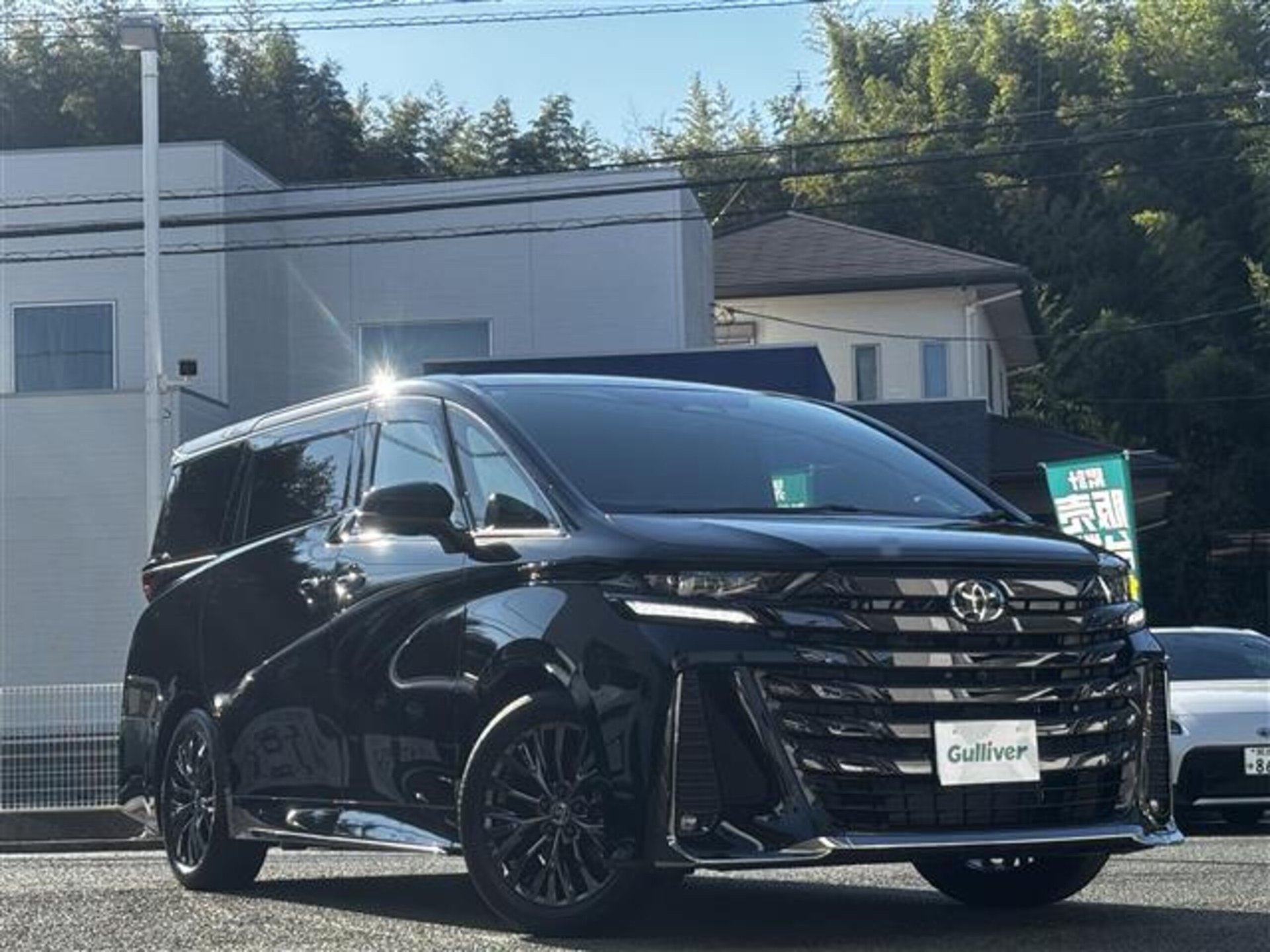 TOYOTA VELLFIRE - View 1