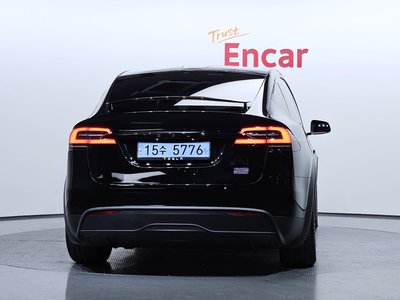TESLA MODEL X - 3