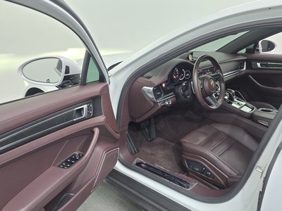 PORSCHE PANAMERA - 10
