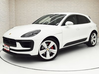 PORSCHE MACAN - 3