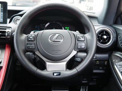 2023 Lexus RC F — миниатюра 33