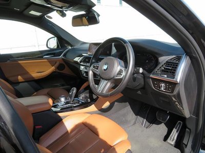 صورة 9 لـ 2020 BMW X4