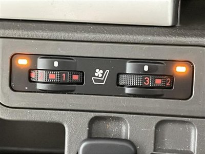 TOYOTA LAND CRUISER PRADO - 8