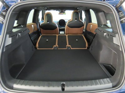 MINI MINI COUNTRYMAN - 8