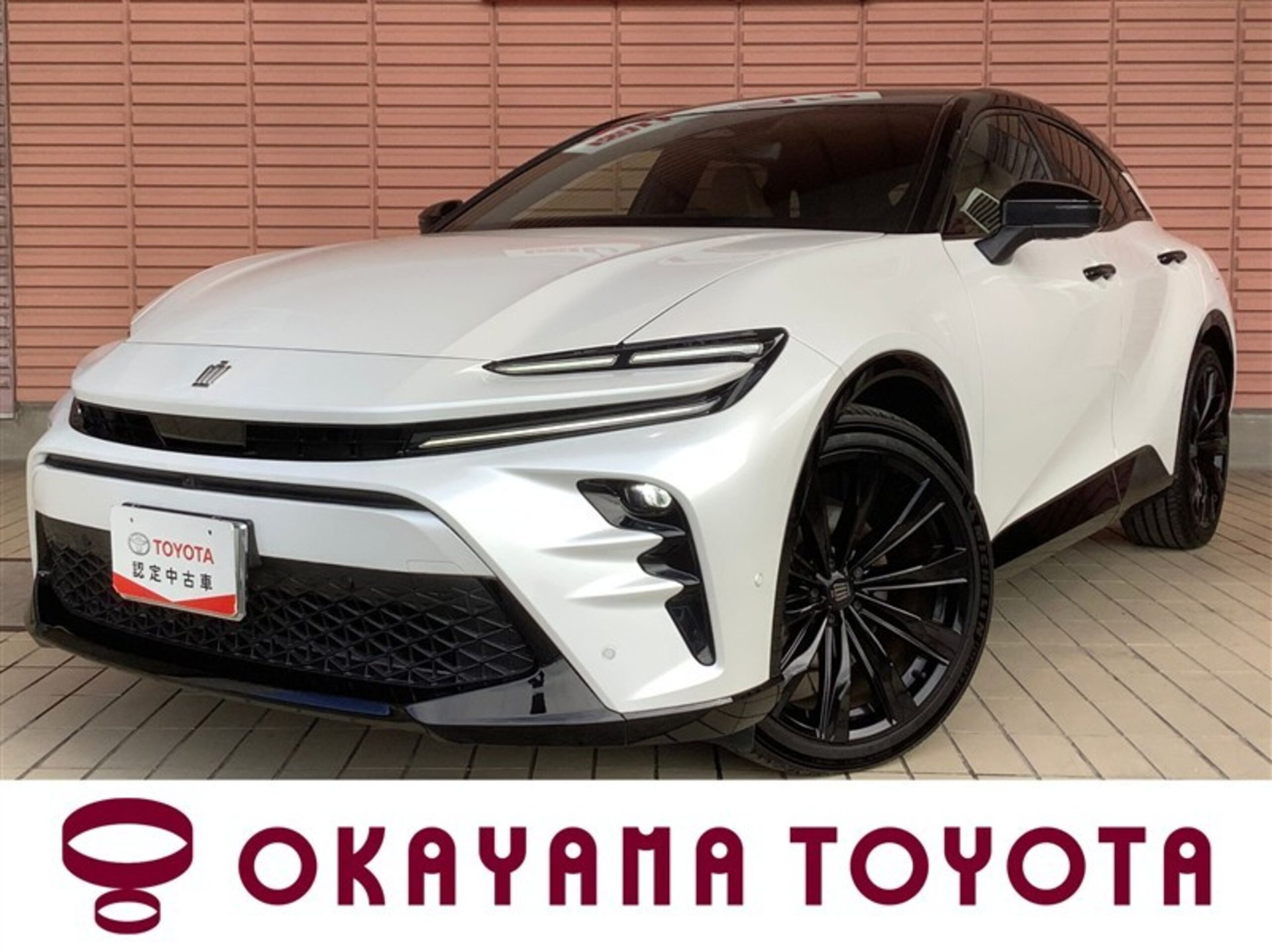 TOYOTA CROWN SPORT - View 1