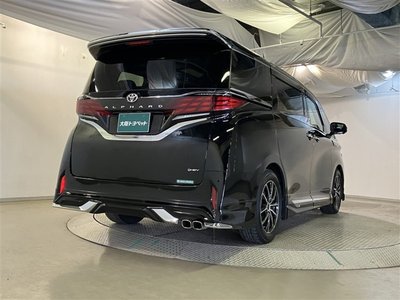2024 Toyota ALPHARD — фото 8