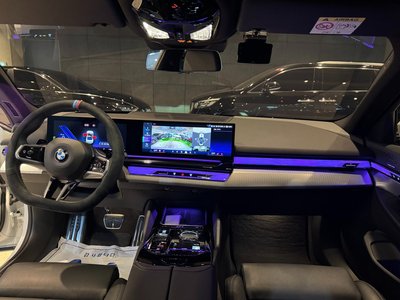 2024 BMW 5 SERIES — фото 5