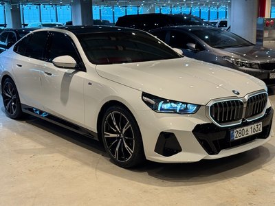 2024 BMW 5 SERIES thumbnail 13
