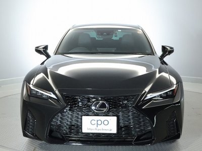 LEXUS IS - 9
