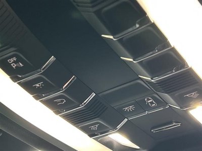 2023 Porsche MACAN 照片 6