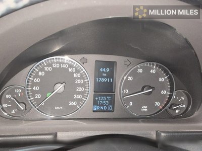 MERCEDES-BENZ C-CLASS - 6