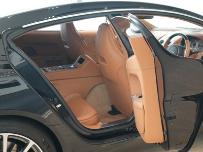 صورة 12 لـ 2016 Aston Martin RAPIDE
