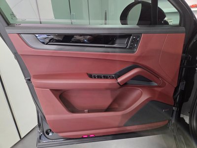 2025 Porsche CAYENNE 照片 10