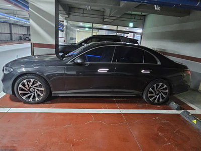 MERCEDES-BENZ E-CLASS - 5