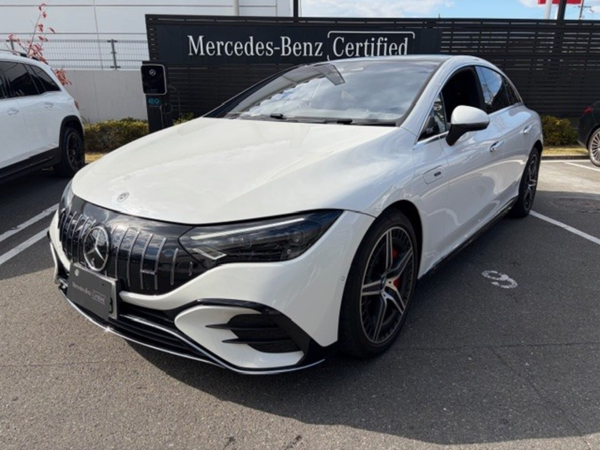 MERCEDES-BENZ EQE AMG - View 1