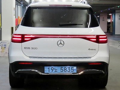 MERCEDES-BENZ EQB - 6