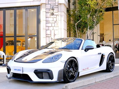 PORSCHE 718 SPYDER