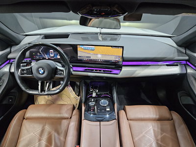 BMW 5 SERIES - 4