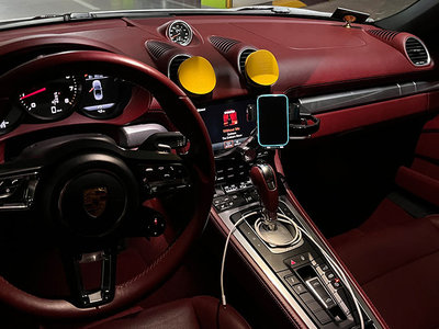 PORSCHE 718 BOXSTER - 9