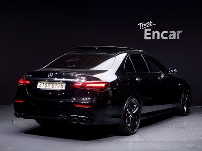 MERCEDES-BENZ E-CLASS - 4