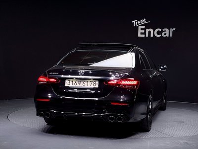 MERCEDES-BENZ E-CLASS - 3